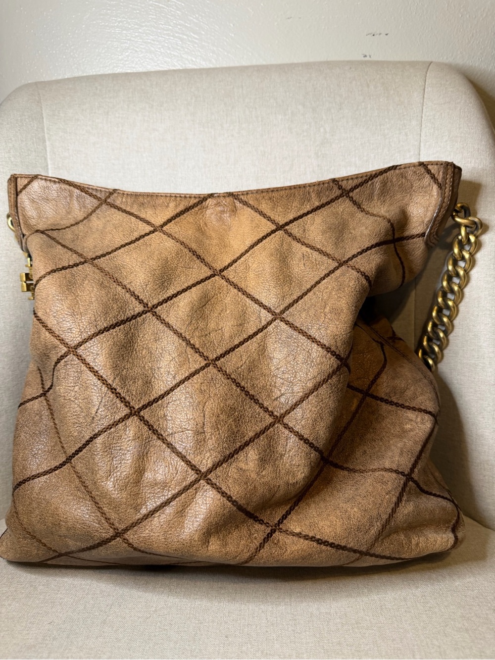 Tory Burch Kira Quilted vintage Leather Shoulder Bag with Gold Chain